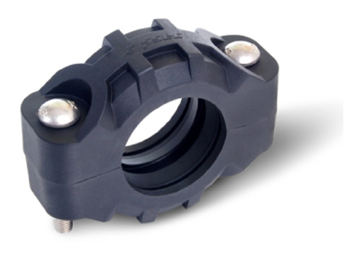 Composite plastic flexible coupling for quick pipe joints connectors